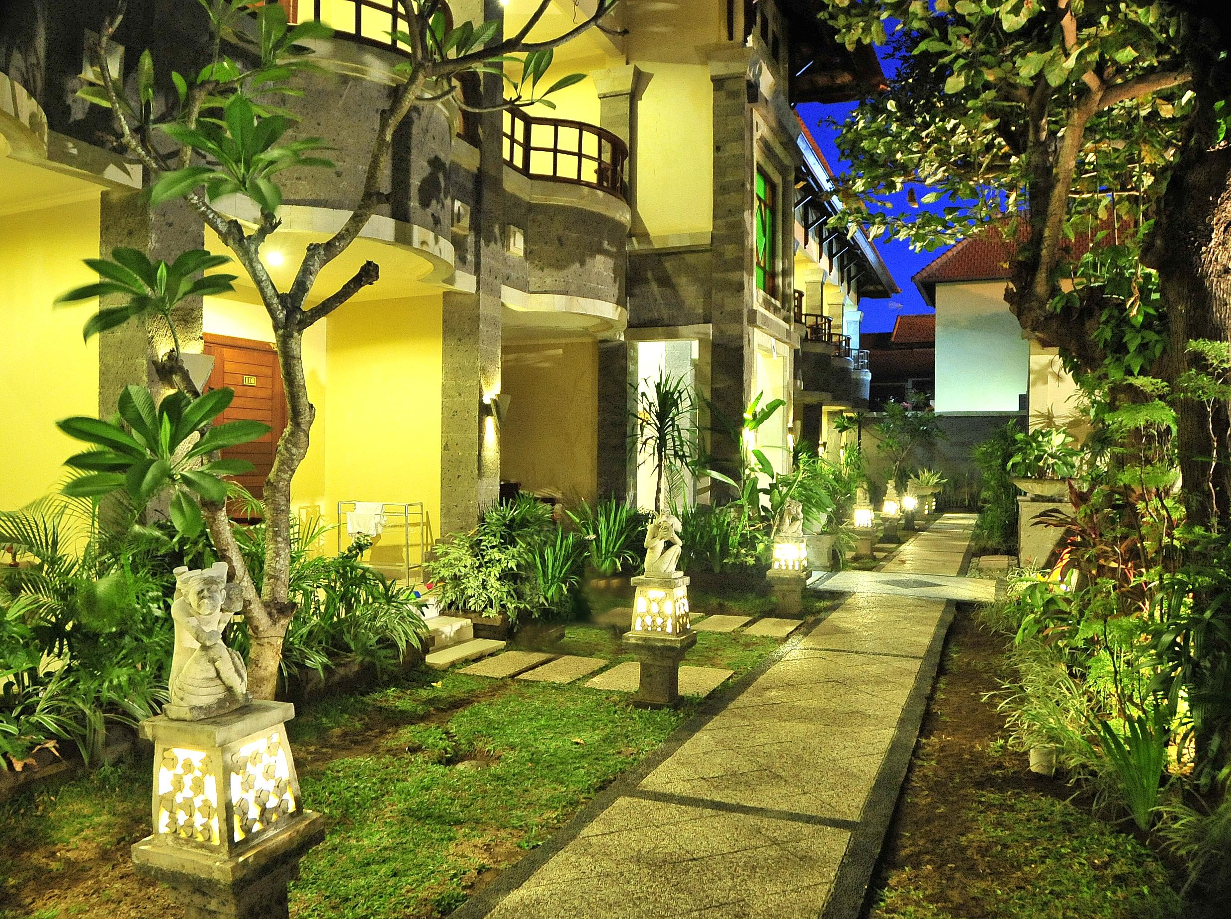 Adhi Jaya Hotel Kuta Lombok Eksteriør bilde