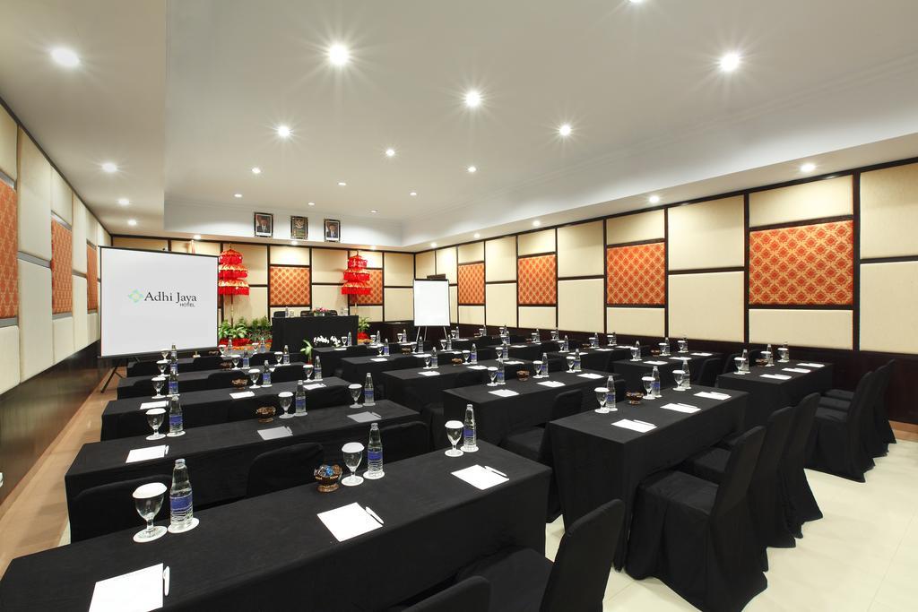 Adhi Jaya Hotel Kuta Lombok Eksteriør bilde